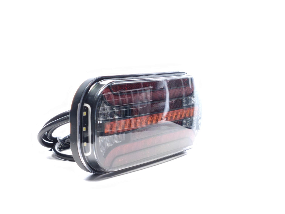 Lámpa LED 6 funkciós dinamikus indexxel prizmás 12/24V