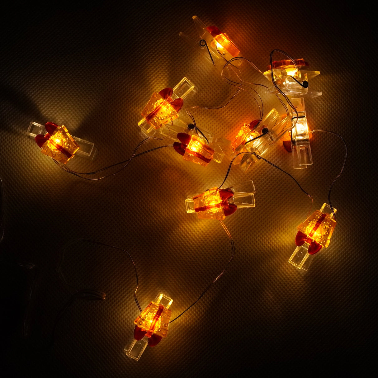 Karácsonyi fényfüzér 10 LED-es 120 cm narancs ajándékcsomag világít