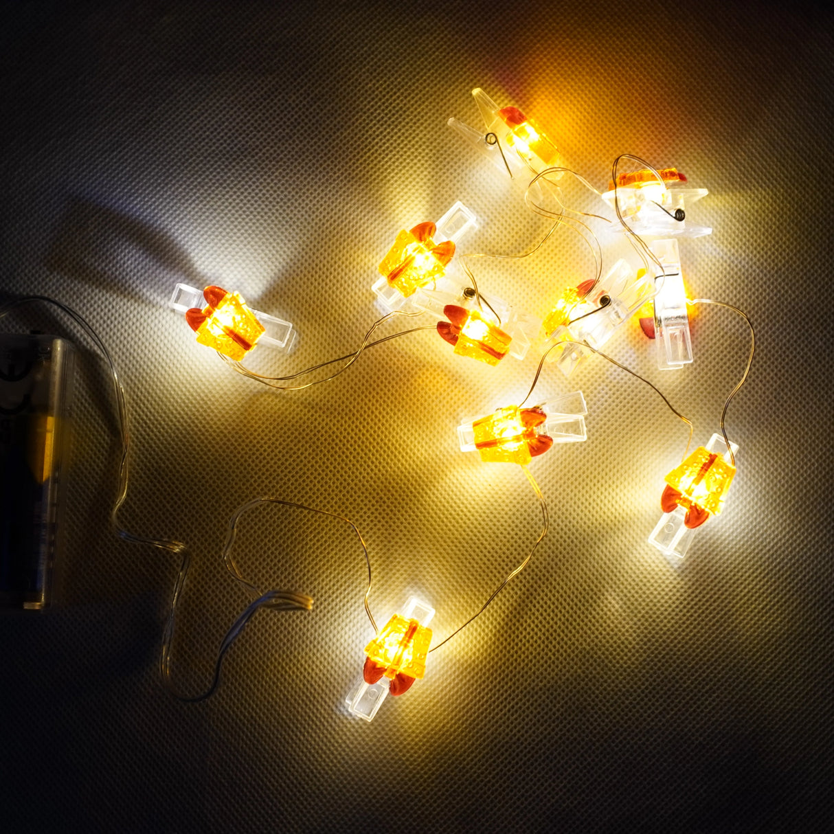 Karácsonyi fényfüzér 10 LED-es 120 cm narancs ajándékcsomag világít
