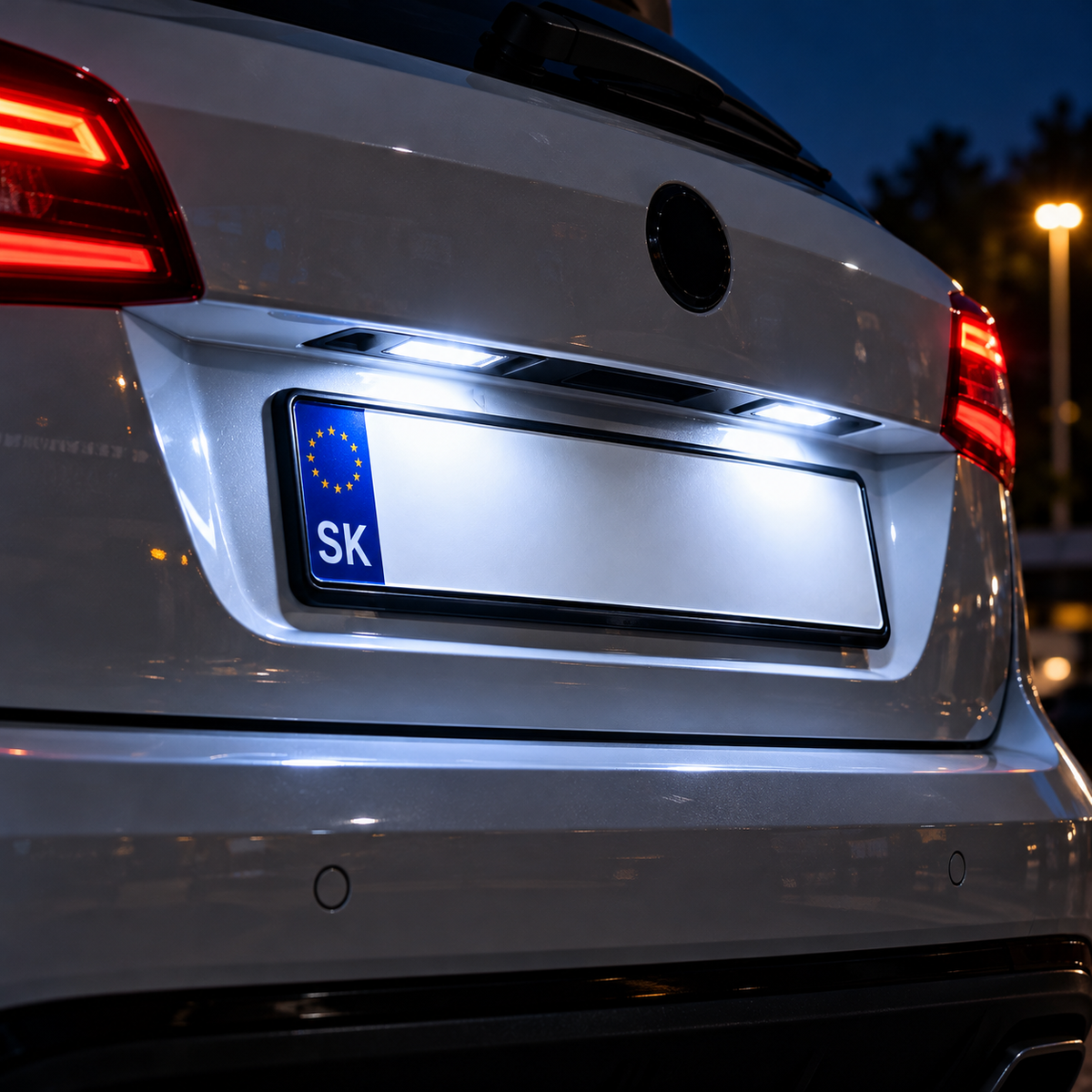 Autó LED izzó T10 foglalattal SMD fehér fény 2 db-os készlet