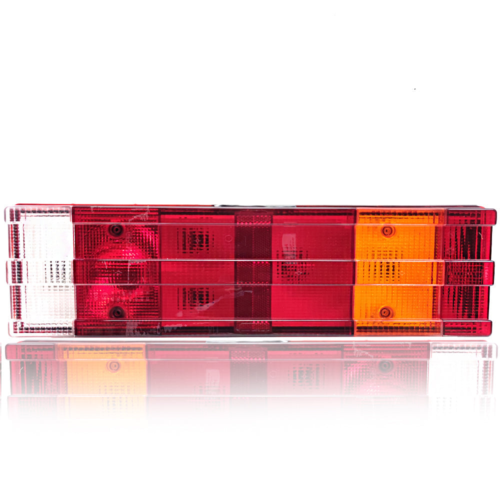 Lámpa MB-hez 7 kamrás bordázott Atego csatlakozós jobb