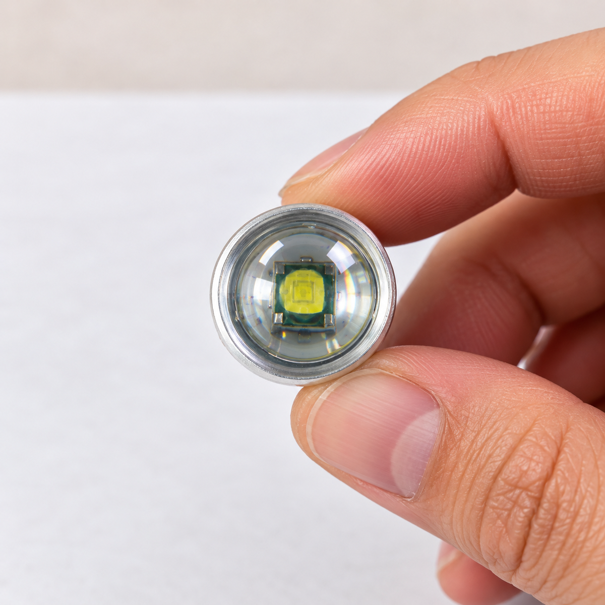Autó LED izzó BA15s foglalattal SMD Fehér vagy Piros 2 db