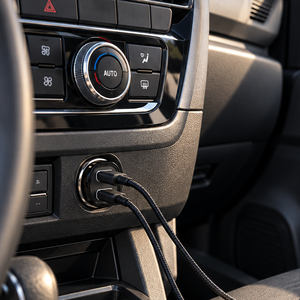 Autós töltő 30 W PD gyorstöltéssel és 2 USB-C csatlakozóval