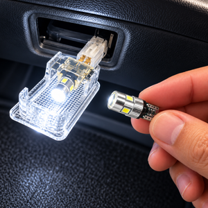 Autó LED izzó T10 SMD fehér fényű 2 db